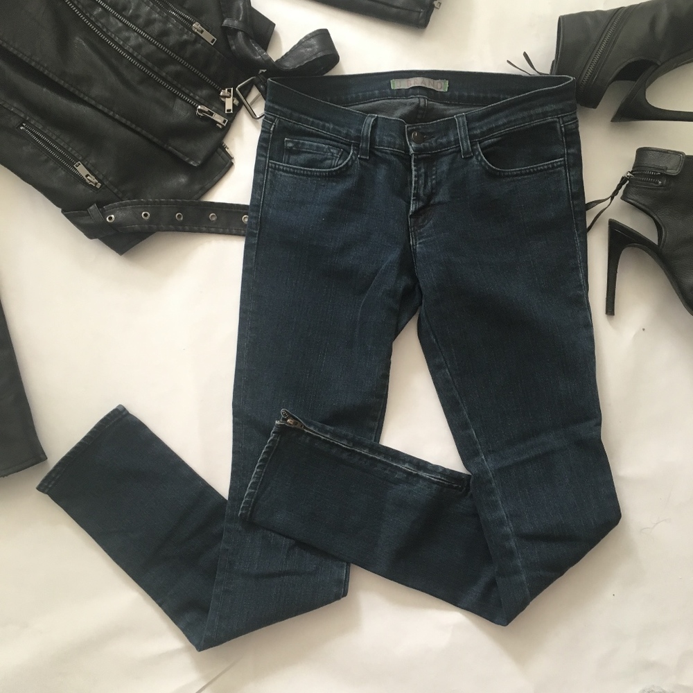J Brand The Deal  Blue Jeans w Zipper leg B-04